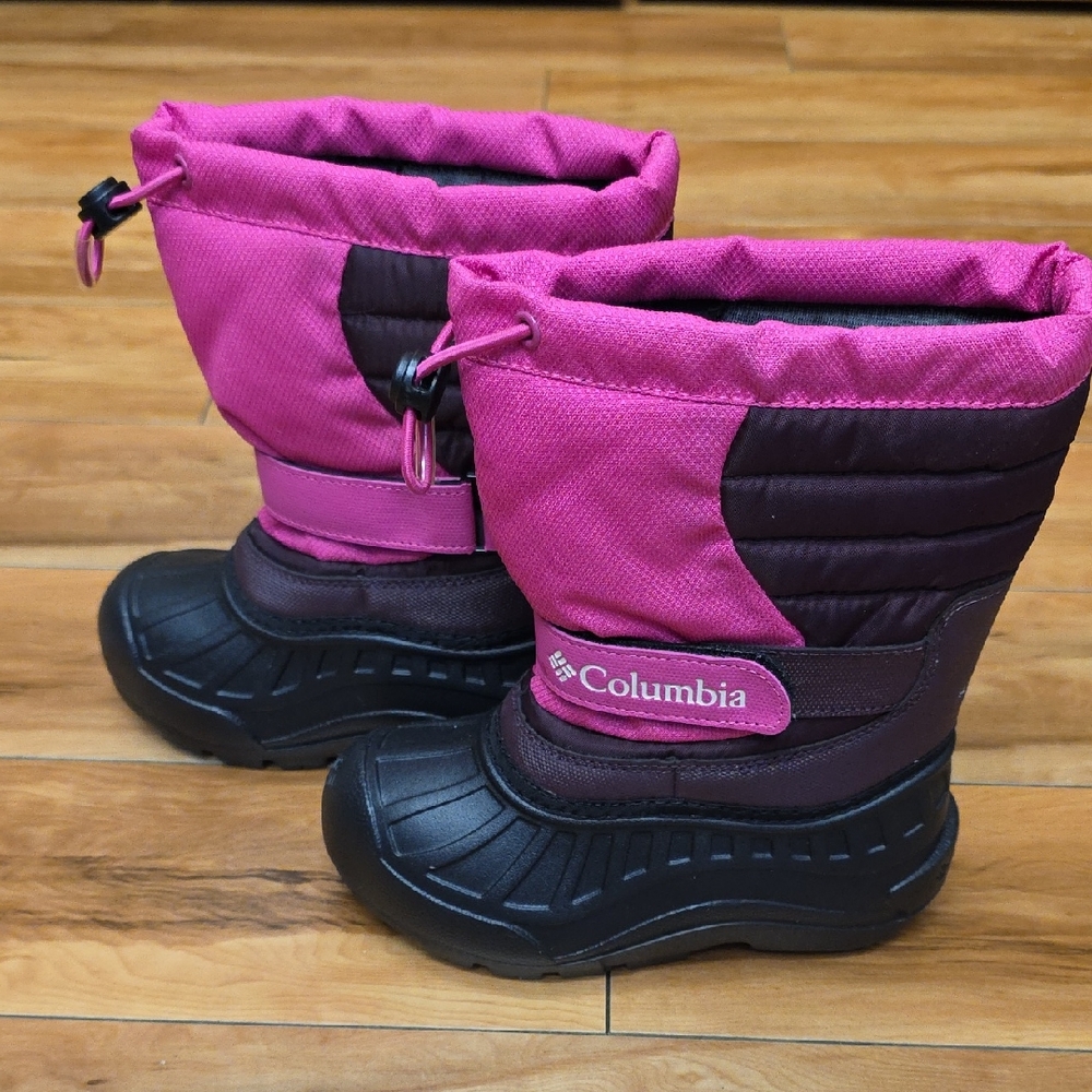 Columbia size 12 Kids Powderbug Forty Waterproof  Snowboot Fushia NWOT